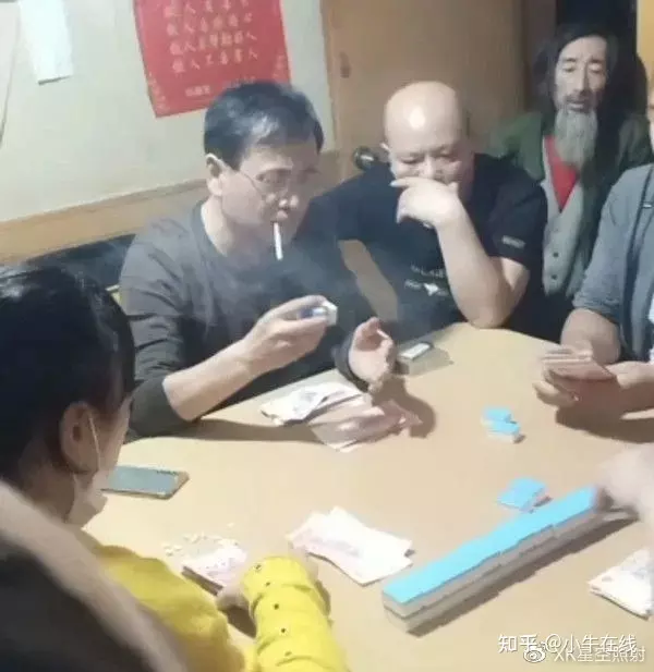 4、河南人玩的是什么麻将:河南麻将和哪里的麻将是一个玩法？
