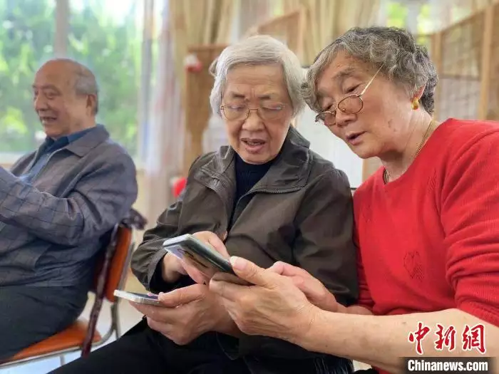 3、中国有多少老年人:平均寿命中国
