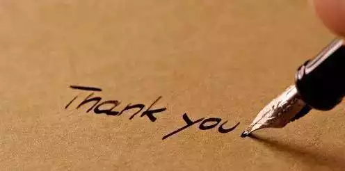 2、感恩对我好的人的句子:形容感谢别人对自己好的句子
