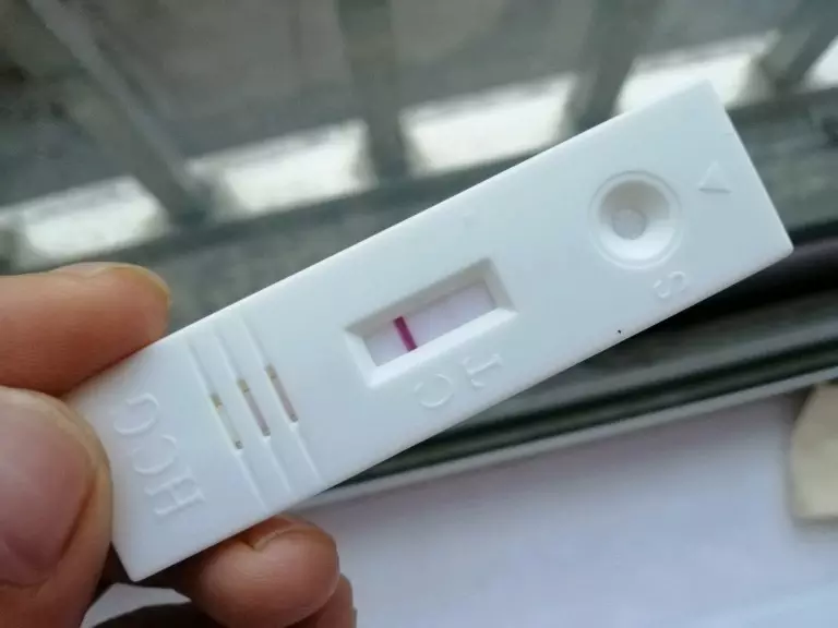 2、四个方法测怀孕准爆了:生女孩的症状有哪些