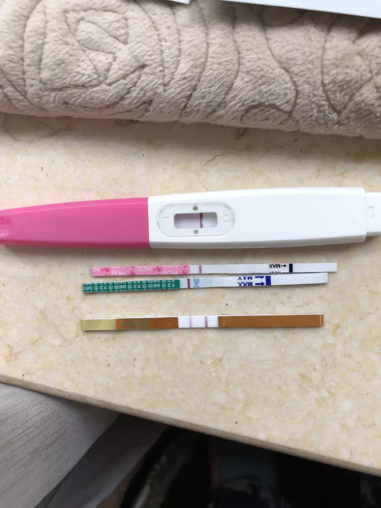 3、验孕棒什么时候测最准:使用验孕棒什么时候验最？