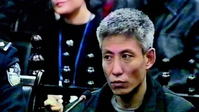东北“教父”刘涌：与警察枪战，抽刘德华耳光，被捕时吞药自杀