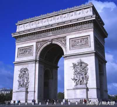 法国巴黎凯旋门建成 距今已有188年的历史
