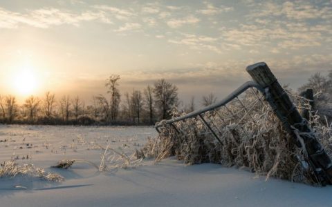 欣赏冬天唯美雪景雪地自然风景图片分享！
