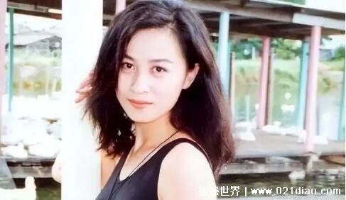 刘嘉玲消失三小时十二年后的照片，娱乐周刊将私密照作为封面