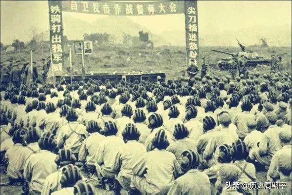 中国一个集团军的配置（一个集团军基本上下辖3个步兵旅(师)、炮兵旅、陆航旅、高炮旅等,也是强调兵种融合）