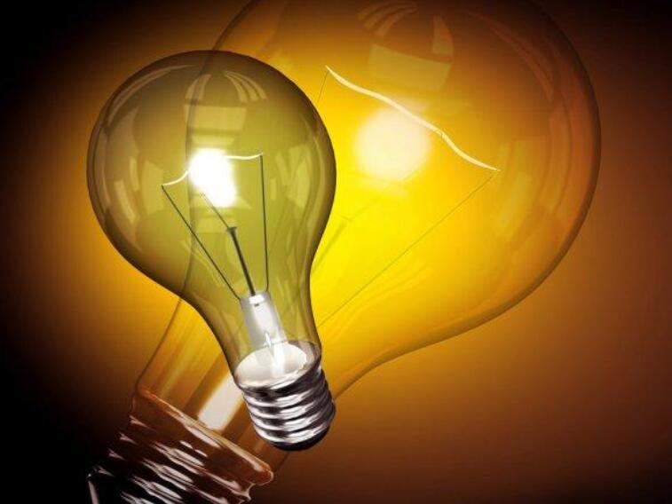爱迪生发明电灯的故事，可以当高考作文素材(经历7000次失败)