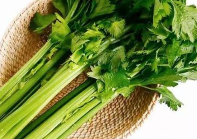 痛风必吃的三种蔬菜，能将体内尿酸排干净(和痛风说拜拜)