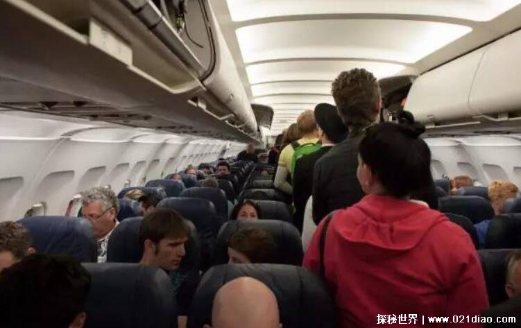 第一次坐飞机常见尴尬，三个办法帮您缓解乘机焦虑避免尴尬