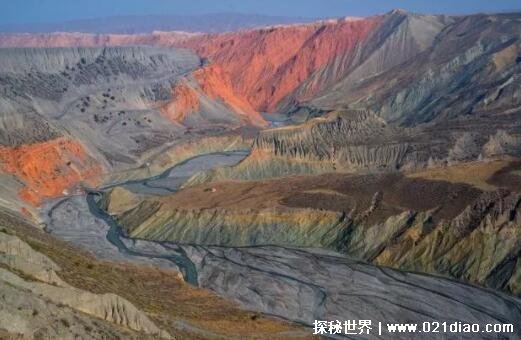 中国最恐怖的山，死亡之谷那棱格勒峡谷(其实是因为岩石导电)