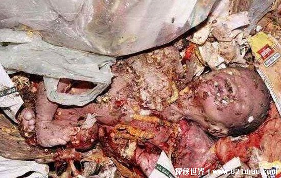 泰国镀金婴尸制作过程，婴儿干尸用金箔包裹(胆小的不要点进来)