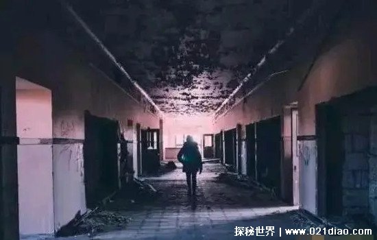 天津日报大厦14楼灵异事件，女工跌落水泥坑成为了墙壁(是谣言)