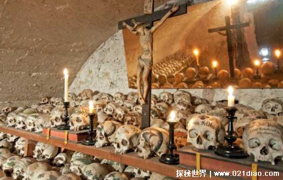 巴黎地下墓场尸洞效应，700万具人类尸骨被制作成骨头墙