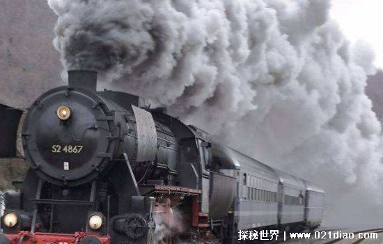 世界上第一辆火车，旅行者号蒸汽火车(英国斯蒂芬森1814年发明)