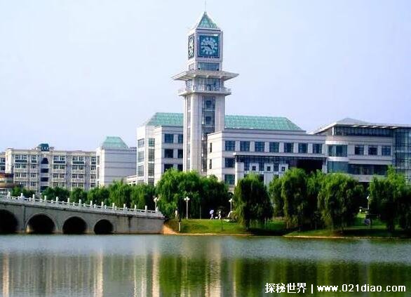华中师范大学是985还是211学校，是211同时也是国家双一流大学