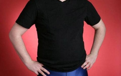 乔纳·福尔肯,世界上拥有最大阴茎的男人