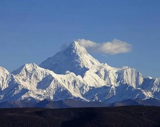珠穆朗玛峰高多少米2022最新，8848.86米(且每年都在升高)