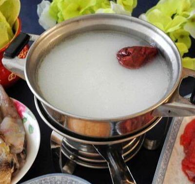 流行火锅汤汁有哪些（火锅汤怎么做好吃又简单的做法）