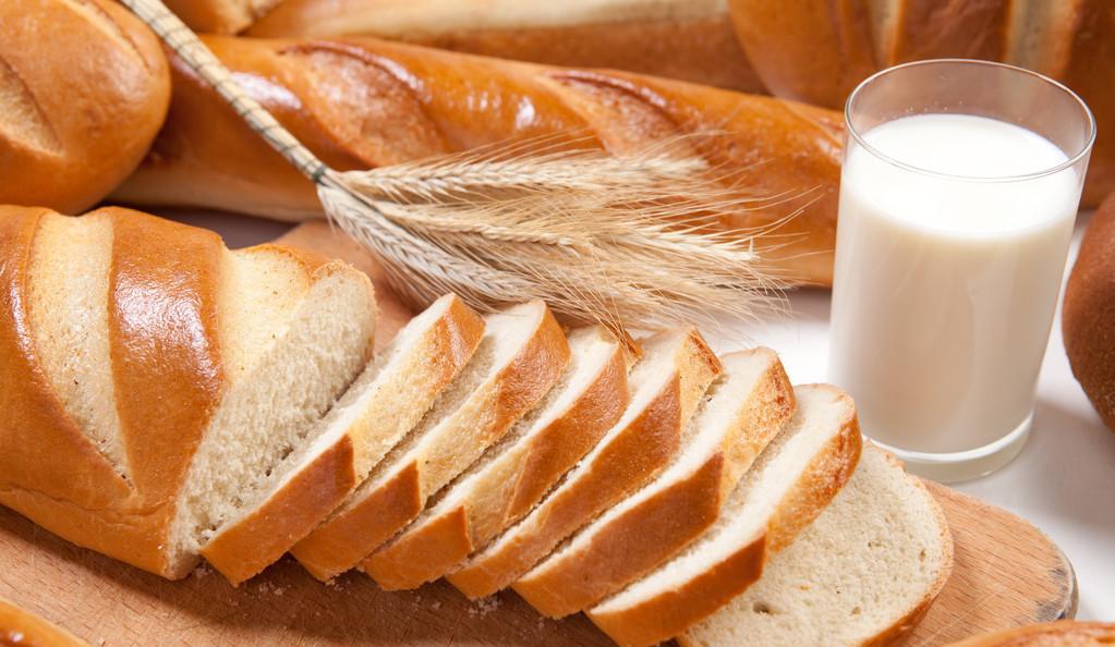 面包改良剂是什么东西（面包改良剂对人体的危害有哪些表现）
